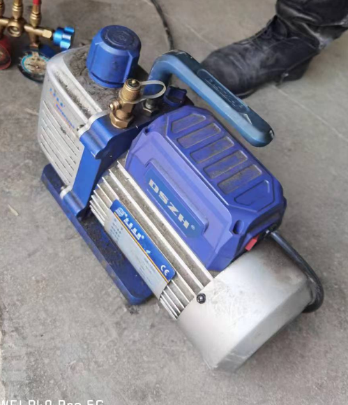 Tutorial Pengisian Refrigeran Chiller Industri